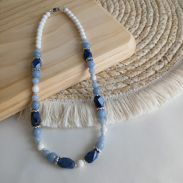 Dames ketting met Angeliet, Dumortieriet en witte Jade (1.178)