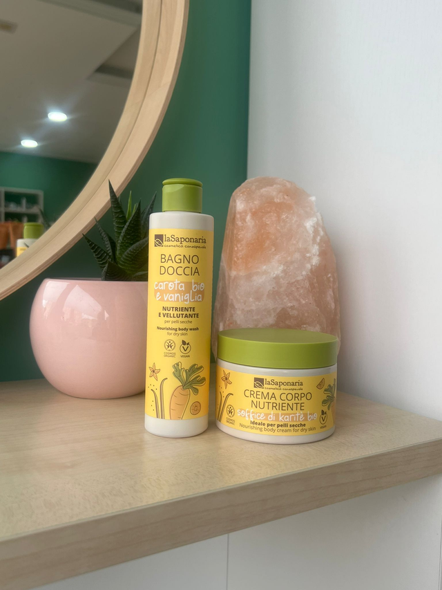 Kit corpo pelli secche - Bagnodoccia Vellutante + Crema Corpo Nutriente di La Saponaria 