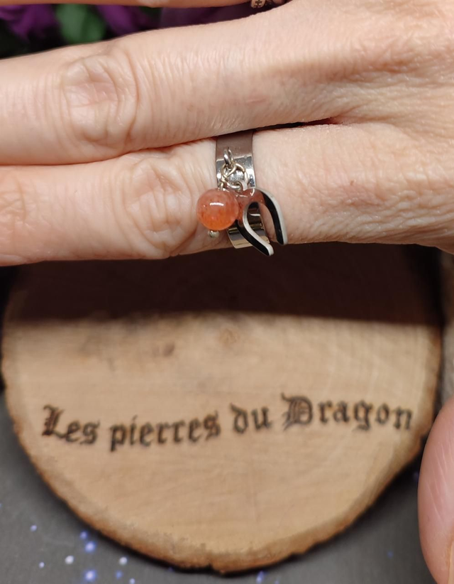 Bague réglable argentée fer à cheval et pierre de soleil 
