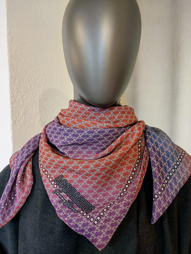 CHURCH blue. Foulard carré 90cm doublé et réversible.