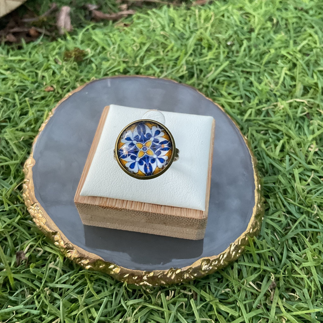 Adjustable glass dome ring. Colourful design. Handmade.