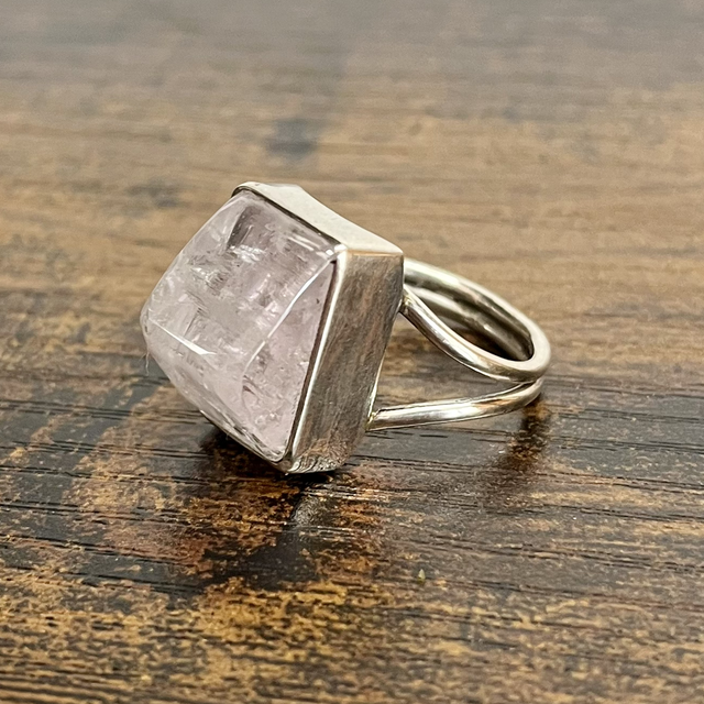 ***CREATION FRANÇAISE*** Bague en argent et Kunzite - Taille 56