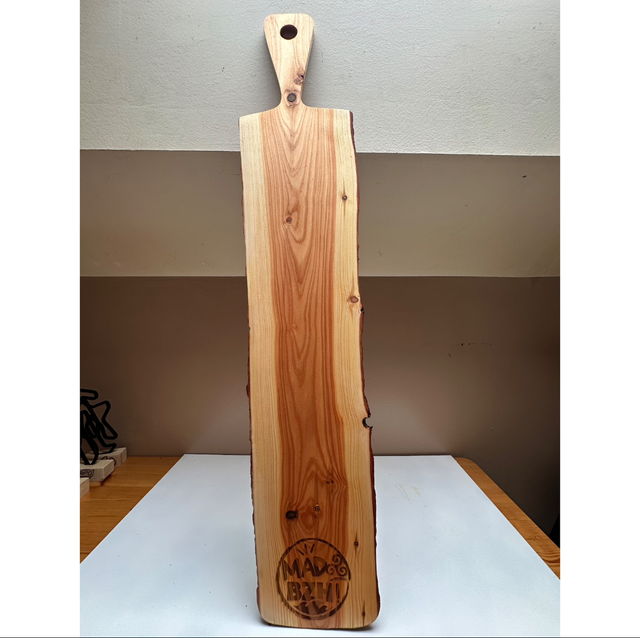 Planche en dosse de bois &quot; Mad bzh&quot; 90cm gravure effet vintage 