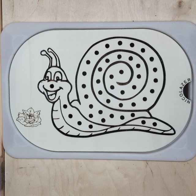 Insert sensoriel bois compatible trofast "l'escargot"