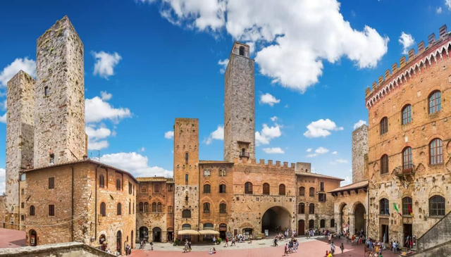 San Gimignano and Siena Tours 9 hours pick-up drop-off Florence city Mercedes and private driver English speacking - CHOOSE YOUR MERCEDES CLASS