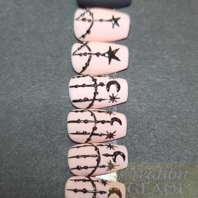 Éclat moon black little coffin xs sur commande délai de 7 jours ouvrable