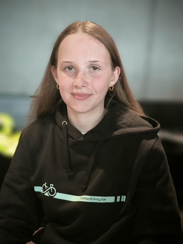 Sweatshirt capuche bandeau Fashion biking