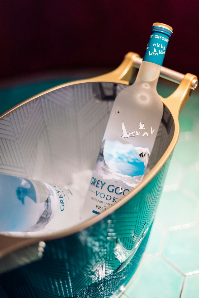 Grey Goose inkl. 4 Softdrinks oder Saft