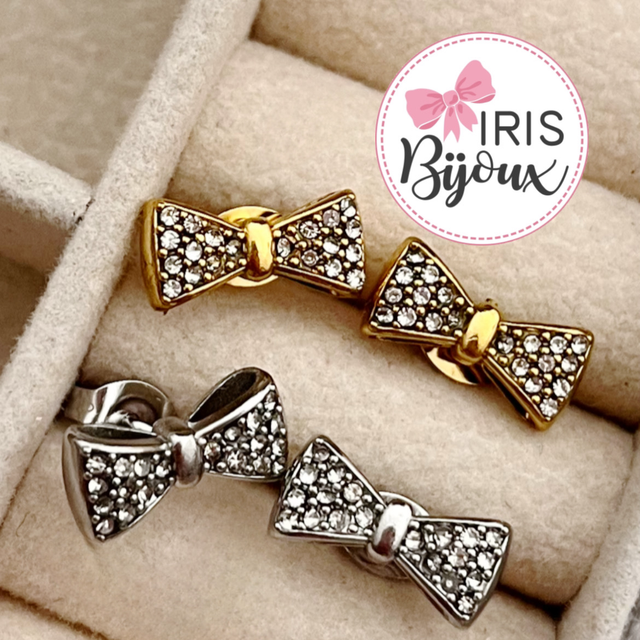 Orecchini a lobo fiocchetti pavè