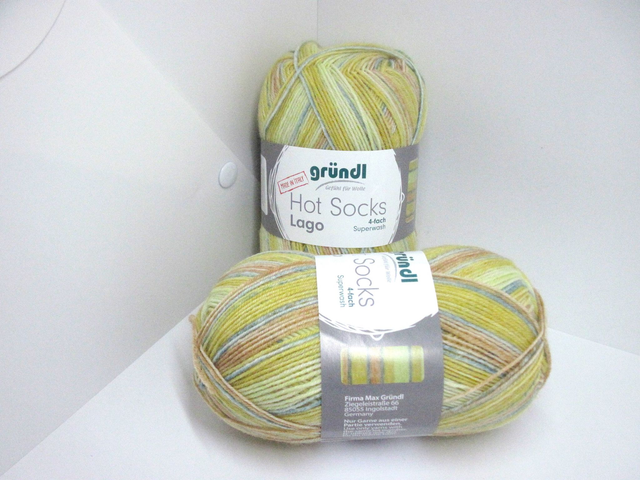 Pelote de fil à tricoter &quot;chaussettes&quot;  