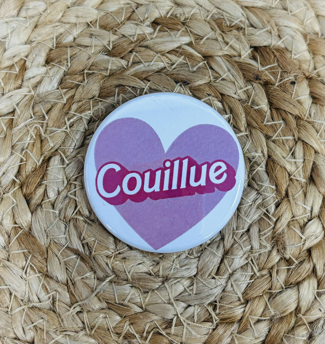 Badge Couillue