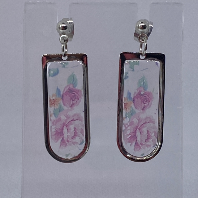 Silver earrings with flower transfer 