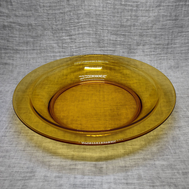 Vereco | Vleesschaal Serveerschaal Rond (diameter 27,5 | hoogte 5,0 cm) Frans fabrikaat uit transparant amberkleurig gehard glas | Vintage