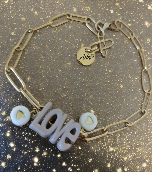 Bracelet &#039;Love&#039;