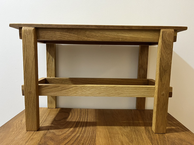 Oak shoemaker's stool, hand-made.