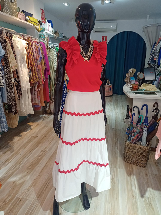 Top volantes en hombro