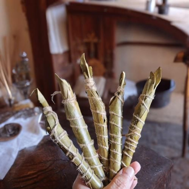 Dried bayleaf bundle 5 pcs. Kuivatut laakerinlehdet 5kpl/pkt