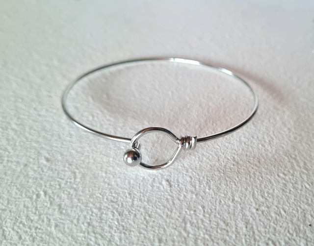 Bracelet jonc fin en acier inoxydable argent (fermoir pression)