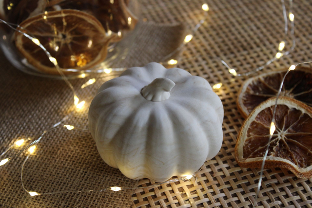 Citrouille décorative beige