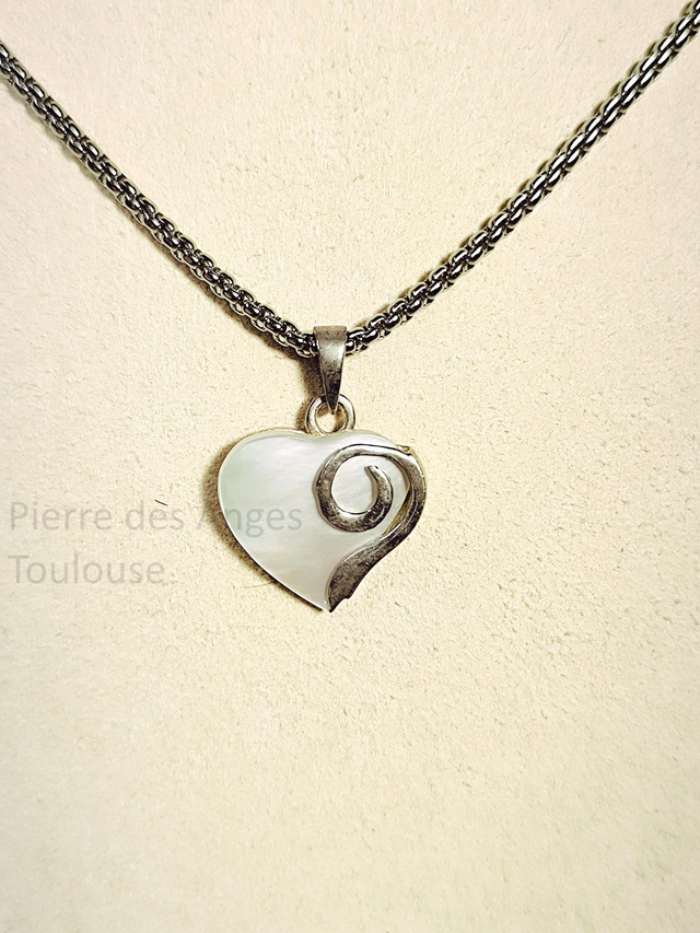 Pendentif Nacre Blanche