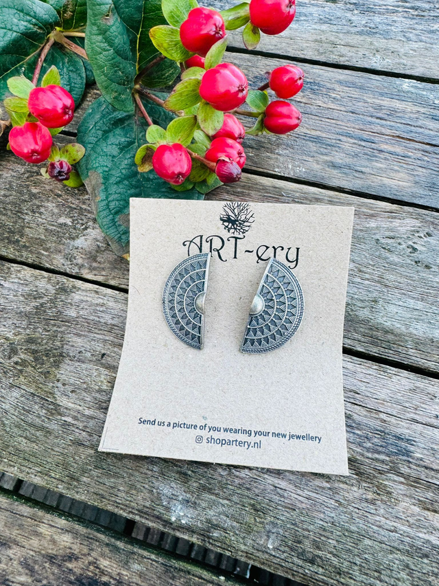 Architecture inspired jewellery