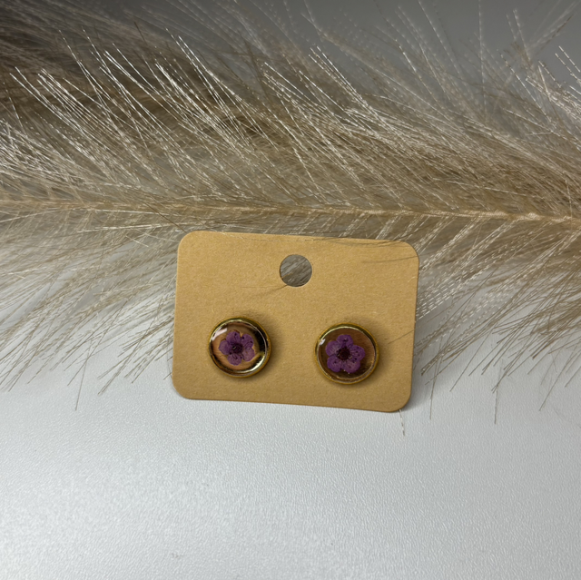 Clous d’oreille fleurs violet