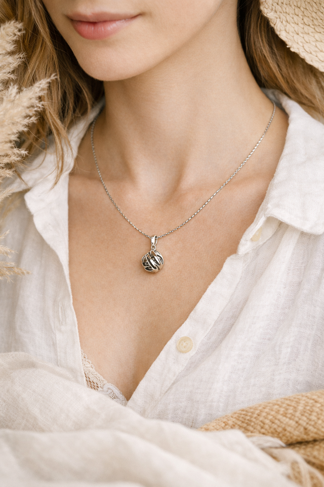 Collier "Nœud d'amour" en Argent 925