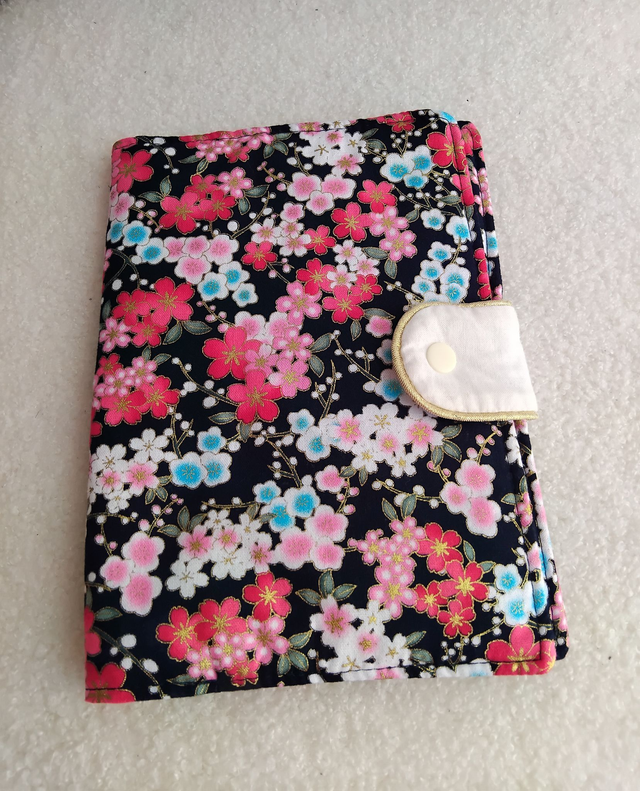 Housse pour carnet de santé FLEURS DE CERISIER