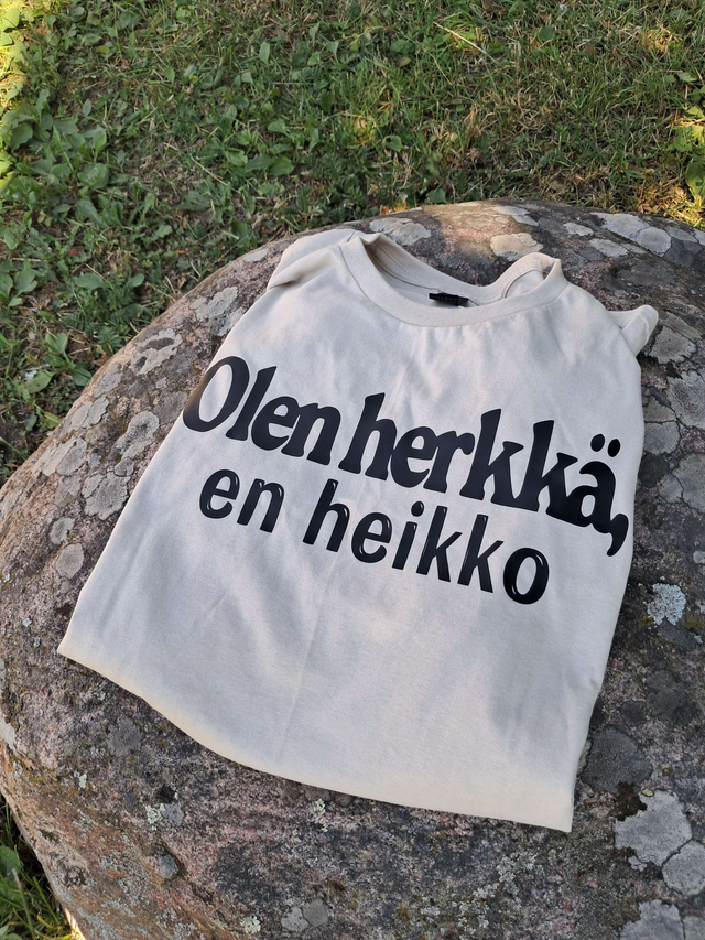 Olen herkkä, en heikko t-paita Unisex (L)