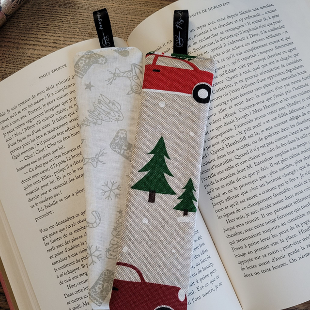 Marque-page 016 : Sapins/étoiles argentées