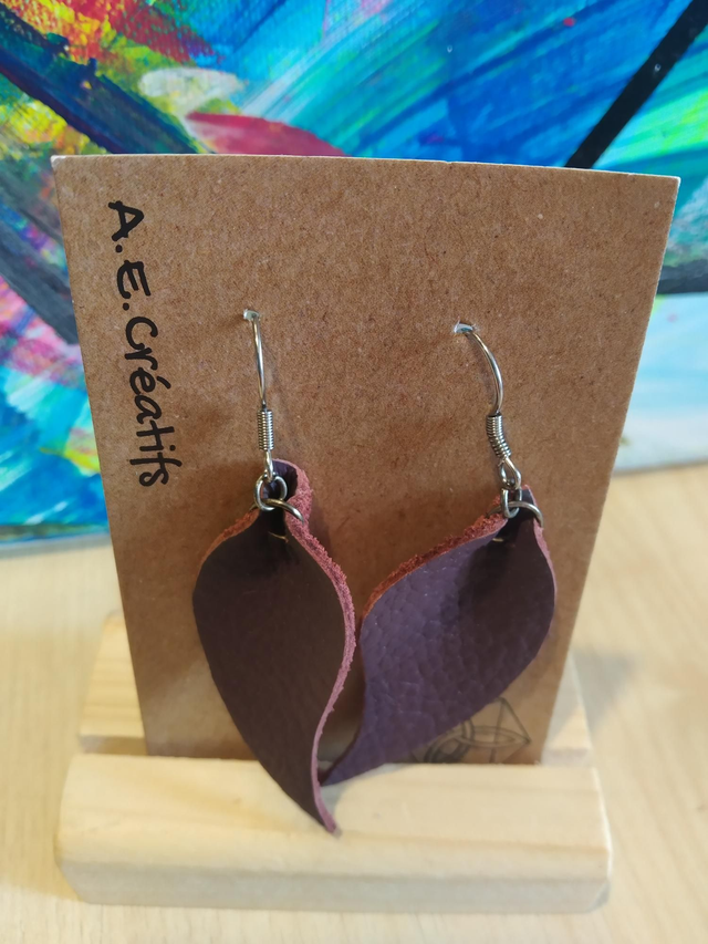 Boucles d&#039;oreilles feuille cuir 