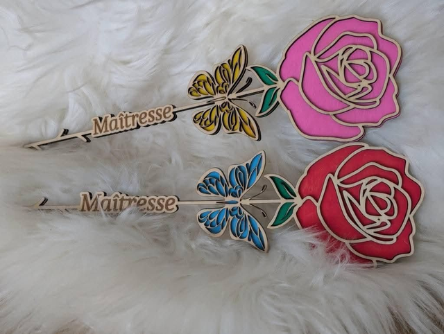 Rose en bois texte &amp; couleur personnalisables