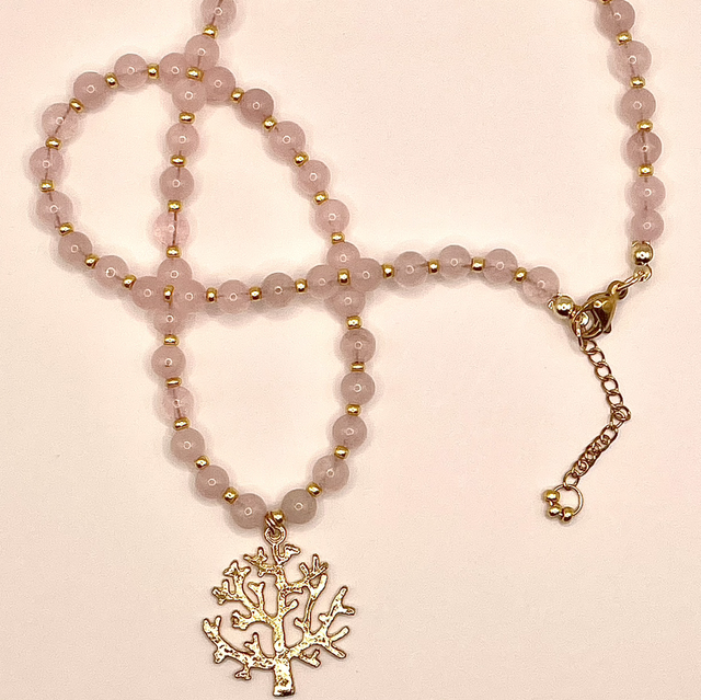 C72 - Collier perles quartz rose pendentif arbre de vie