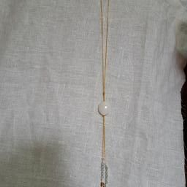 Collier fantaisie fait main : un style bohème chic et vaporeux pour un look affirmé