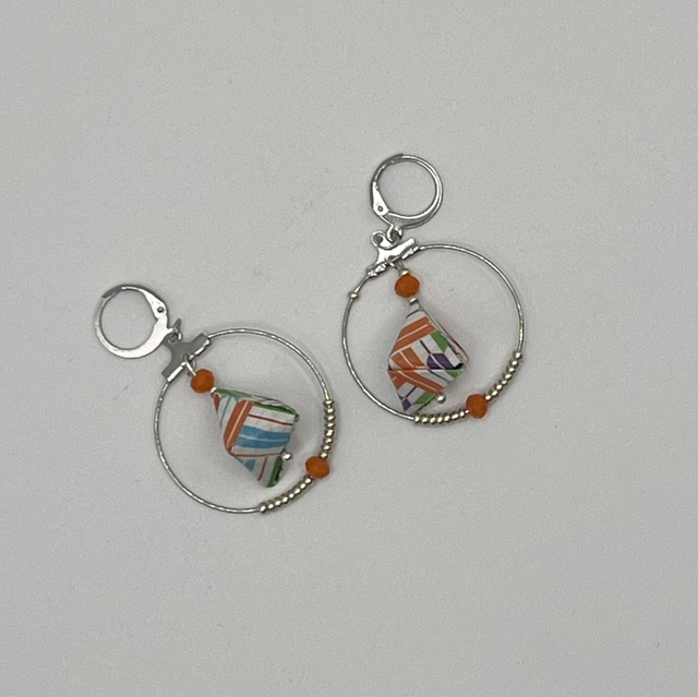 Bo origami pyramides