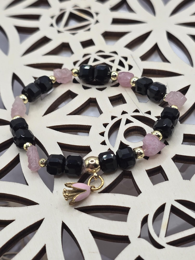 Bracelet Tourmaline rose brute et Onyx carré