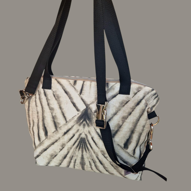 Shoulder Bag Beige Shell 