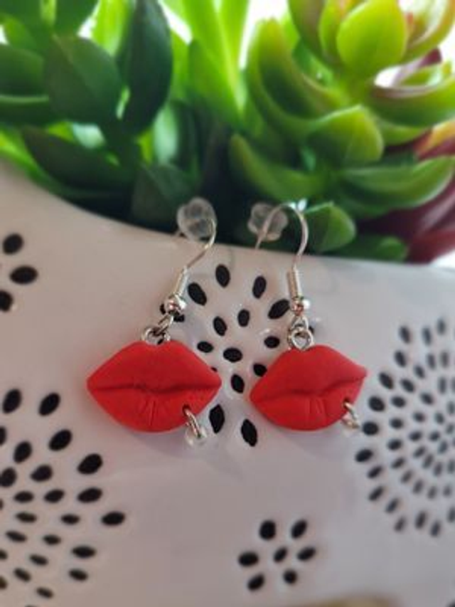 Drop earrings - hand-crafted red lips with piercing