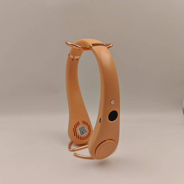 Ventilateur FZM-10 Blanc. Le ventilateur tour du cou est un accessoire pratique et innovant pour vous rafraîchir lors des journées chaudes