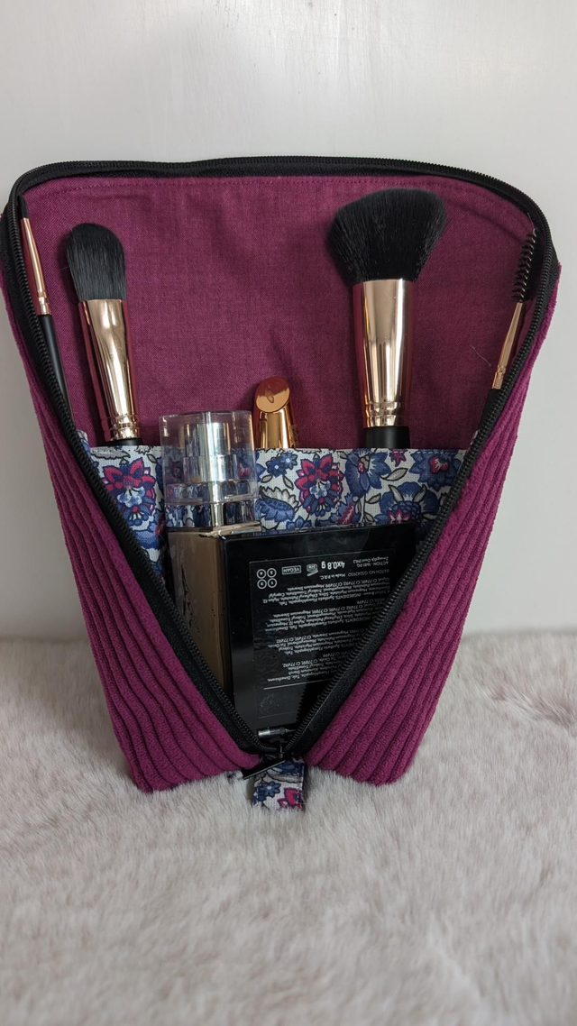 Trousse à maquillage nomade velours côtelé lilas 