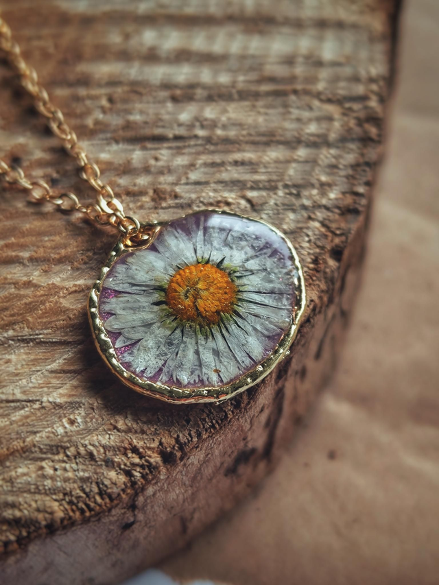 Preserved Floral Necklace 