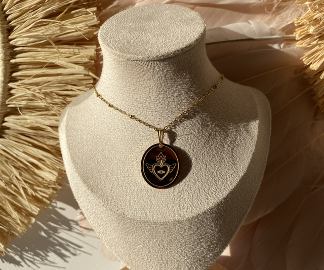 Collier coeur sacré 