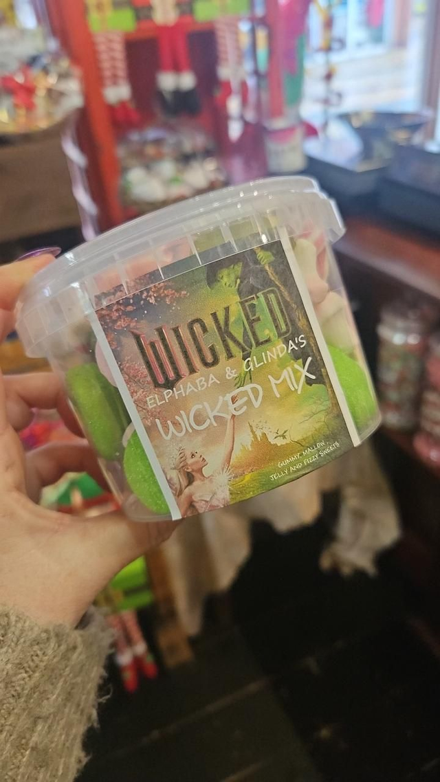 Wicked Mix tubs 