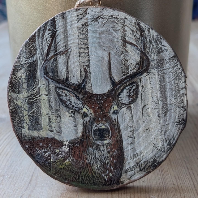 Stag in forest - Log slice