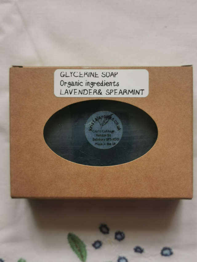 Glycerine soap (organic ingredients) with Organic Lavender &amp; Spearmint   80gm approx