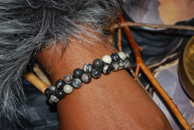 Bracelet en astrophyllite