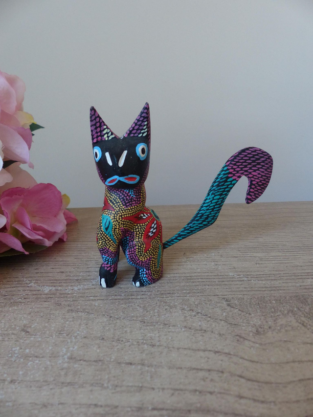 Sculpture sur bois de chat – Art populaire mexicain chat coloré – Alebrije fait main du Mexique