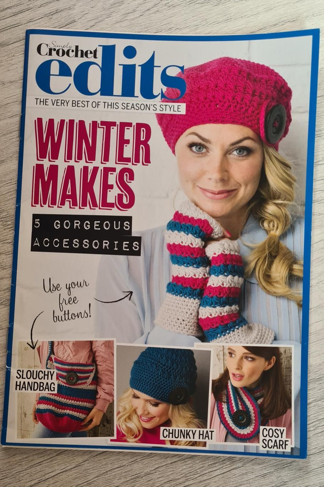 Simply Crochet edits Winter makes 5 accessoties