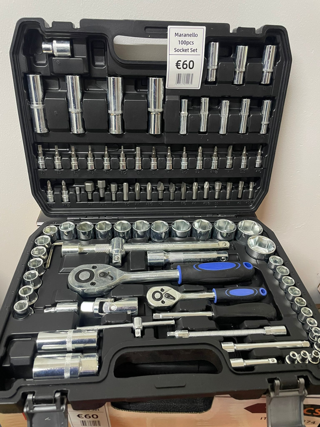 100pc socket set