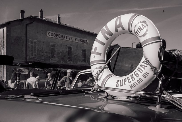 Les tentatives de regroupement